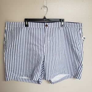 Old Navy Everyday Short